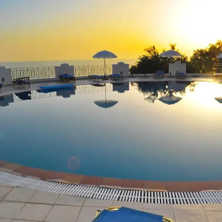 דירה Natalia A With Panoramic Sea Views Of Agios Gordios Bay אגיוס גורדיוס