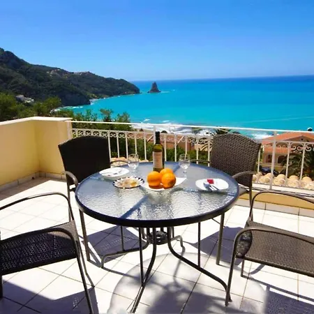 דירה Natalia A With Panoramic Sea Views Of Agios Gordios Bay אגיוס גורדיוס